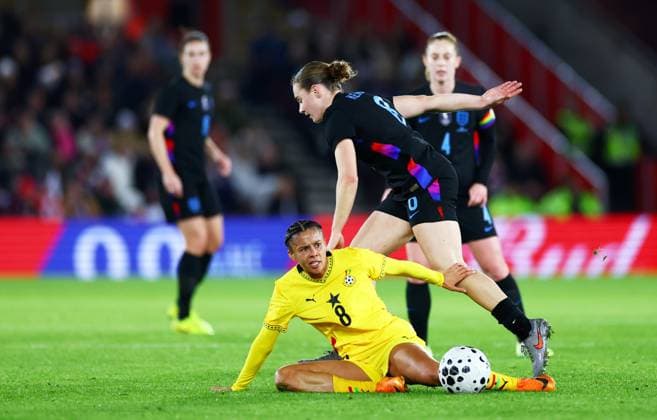 Lucia Kendall of England and Chantelle Boye-Hlorkah of Ghana. England Women v Ghana Women, International Friendly, Länderspiel, Nationalmannschaft Football, St Mary s Stadium, Southampton, UK - 02 Dec 2025Southampton St Mary s Stadium United Kingdom EDITORIAL USE ONLY No use with unauthorised audio, video, data, fixture lists, club league logos or live services. Online in-match use limited to 120 images, no video emulation. No use in betting, games or single club league player publications. Copyright: xJamesxMarsh Shutterstockx 16005561cf