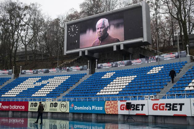 Kyiv bids farewell to a football player and coach Volodymyr Muntian KYIV, UKRAINE - DECEMBER 03: Kyiv residents attend a farewell ceremony for Ukrainian football player and a coach Volodymyr Muntian at a Valerii Lobanovskyi stadium in Kyiv, Ukraine on December 03, 2025. He became champion of the USSR seven times, which is a record in Soviet football (apart from him, Oleg Blokhin also won the USSR championship seven times). He won the USSR Cup twice, was the winner of the UEFA Cup Winners Cup and the UEFA Super Cup, and participated in the 1970 World Cup. After retiring as a player, he coached Ukrainian and foreign football clubs, and under his leadership, the Guinea national team, Nationalteam reached the final stage of the 1998 African Cup of Nations. Volodymyr Muntian passed away at the age of 79 on December 1. Danylo Antoniuk Anadolu Kyiv Ukraine. Editorial use only. Please get in touch for any other usage. Copyright: x2025xAnadoluxDanyloxAntoniukx