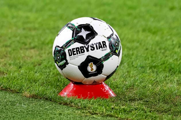 Spielball, DFB Pokal , Deutschland, Fussball, DFB Pokal, Achtelfinale, 2025 2026, SC Freiburg vs. SV Darmstadt 98, 03.12.2025, Europa-Park Stadion , Freiburg im Breisgau, Deutschland Freiburg im Breisgau Europa-Park Stadion Baden-Wuerttemberg Deutschland Copyright: xGrantxHubbsx