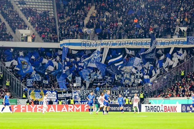 Fanblock SV Darmstadt 98 , Deutschland, Fussball, DFB Pokal, Achtelfinale, 2025 2026, SC Freiburg vs. SV Darmstadt 98, 03.12.2025, Europa-Park Stadion , Freiburg im Breisgau, Deutschland Freiburg im Breisgau Europa-Park Stadion Baden-Wuerttemberg Deutschland Copyright: xGrantxHubbsx