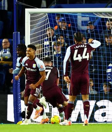 Ollie Watkins of Aston Villa celebrates scoring a goal after making the score 2-1. Brighton and Hove Albion v Aston Villa, Premier League, Football, American Express Community Stadium, Brighton, UK - 03 Dec 2025Brighton American Express Community Stadi United Kingdom EDITORIAL USE ONLY No use with unauthorised audio, video, data, fixture lists, club league logos or live services. Online in-match use limited to 120 images, no video emulation. No use in betting, games or single club league player publications. Copyright: xJamesxMarsh Shutterstockx 16006088ah