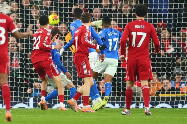 Florian Wirtz of Liverpool scores to make it 1-1 Liverpool v Sunderland, Premier League, Football, Anfield, Liverpool, UK - 03 Dec 2025Liverpool Anfield United Kingdom EDITORIAL USE ONLY No use with unauthorised audio, video, data, fixture lists, club league logos or live services. Online in-match use limited to 120 images, no video emulation. No use in betting, games or single club league player publications. Copyright: xPaulxCurrie Shutterstockx 16006099dp