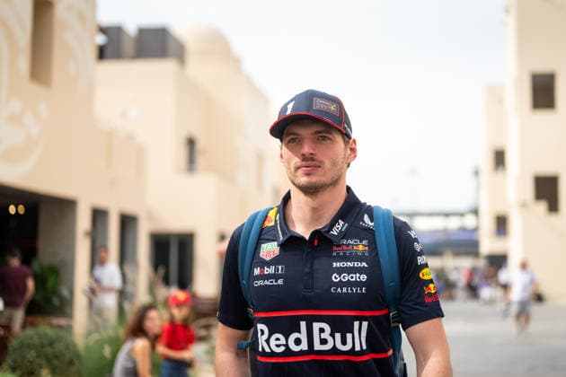 Max Verstappen (Oracle Red Bull Racing, Niederlande, 01), UAE, Formel 1 Weltmeisterschaft, Abu Dhabi Grand Prix, Yas Marina Circuit, Freies Training, 05.12.2025 UAE, Formel 1 Weltmeisterschaft, Abu Dhabi Grand Prix, Yas Marina Circuit, Freies Training, 05.12.2025 Yas Marina Island Copyright: xEibner-Pressefoto Memmlerx EP_MMR