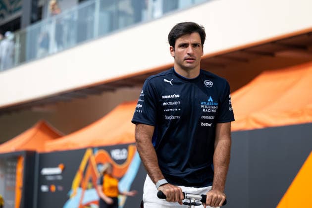 Carlos Sainz (Atlassian Williams Racing, Spanien, 55), UAE, Formel 1 Weltmeisterschaft, Abu Dhabi Grand Prix, Yas Marina Circuit, Freies Training, 05.12.2025 UAE, Formel 1 Weltmeisterschaft, Abu Dhabi Grand Prix, Yas Marina Circuit, Freies Training, 05.12.2025 Yas Marina Island Copyright: xEibner-Pressefoto Memmlerx EP_MMR