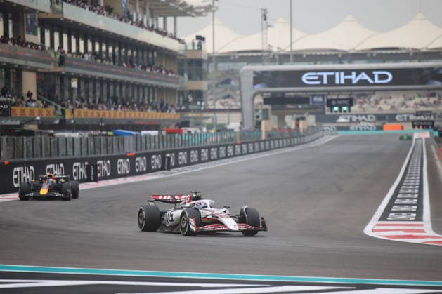 Ryo Hirakawa (Moneygram Haas F1 Team, Reservefahrer), FP1, Free Practice 1, Freies Training 1, ARE, Formel 1 Weltmeisterschaft, Abu Dhabi Grand Prix, Yas Marina Circuit, Friday, 05.12.2025 ARE, Formel 1 Weltmeisterschaft, Abu Dhabi Grand Prix, Vereinigte Arabische Emirate, Yas Marina Circuit, 05.12.2025 Abu Dhabi Copyright: xEibner-Pressefoto AnnikaxGrafx EP_AGF