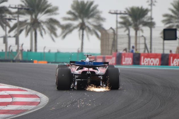 Charles Leclerc (Scuderia Ferrari HP, 16), FP1, Free Practice 1, Freies Training 1, ARE, Formel 1 Weltmeisterschaft, Abu Dhabi Grand Prix, Yas Marina Circuit, Friday, 05.12.2025 ARE, Formel 1 Weltmeisterschaft, Abu Dhabi Grand Prix, Vereinigte Arabische Emirate, Yas Marina Circuit, 05.12.2025 Abu Dhabi Copyright: xEibner-Pressefoto AnnikaxGrafx EP_AGF
