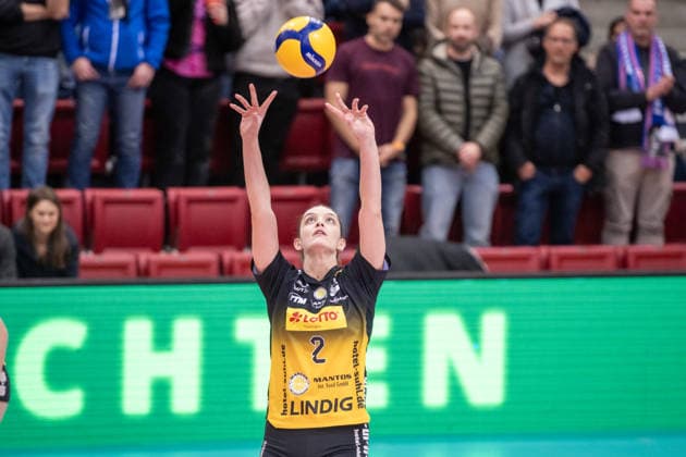 Irene del Carmen Ramos Mencia (VfB Suhl LOTTO Thueringen, 02) GER, Allianz MTV Stuttgart - VfB Suhl LOTTO Thueringen, Volleyball Bundesliga, VBL, Spielzeit 2025 2026, 05.12.2025 GER, Allianz MTV Stuttgart - VfB Suhl LOTTO Thueringen, Volleyball Bundesliga, VBL, Spielzeit 2025 2026, 05.12.2025 Stuttgart Copyright: xSandyxDinkelackerx EP_SDR