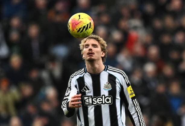 Nick Woltemade of Newcastle United Newcastle United v Burnley, Premier League, Football, St James Park, Newcastle, UK - 06 Dec 2025Newcastle St James Park United Kingdom EDITORIAL USE ONLY No use with unauthorised audio, video, data, fixture lists, club league logos or live services. Online in-match use limited to 120 images, no video emulation. No use in betting, games or single club league player publications. Copyright: xRichardxLee Shutterstockx 16009236bi