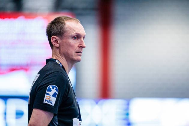 Pavel Prokopec (VfL Eintracht Hagen, Trainer) GER, TuS N-Luebbecke vs. VfL Eintracht Hagen, Handball, 2. Bundesliga, 14. Spieltag, Spielzeit 2025 2026, 06.12.2025 GER, TuS N-Luebbecke vs. VfL Eintracht Hagen, Handball, 2. Bundesliga, 14. Spieltag, Spielzeit 2025 2026, 06.12.2025 Luebbecke Copyright: xEibner-Pressefoto JanxRollingerx EP_JSK