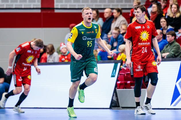 Jan von Boenigk (VfL Eintracht Hagen, 95) jubelt freut sich GER, TuS N-Luebbecke vs. VfL Eintracht Hagen, Handball, 2. Bundesliga, 14. Spieltag, Spielzeit 2025 2026, 06.12.2025 GER, TuS N-Luebbecke vs. VfL Eintracht Hagen, Handball, 2. Bundesliga, 14. Spieltag, Spielzeit 2025 2026, 06.12.2025 Luebbecke Copyright: xEibner-Pressefoto JanxRollingerx EP_JSK