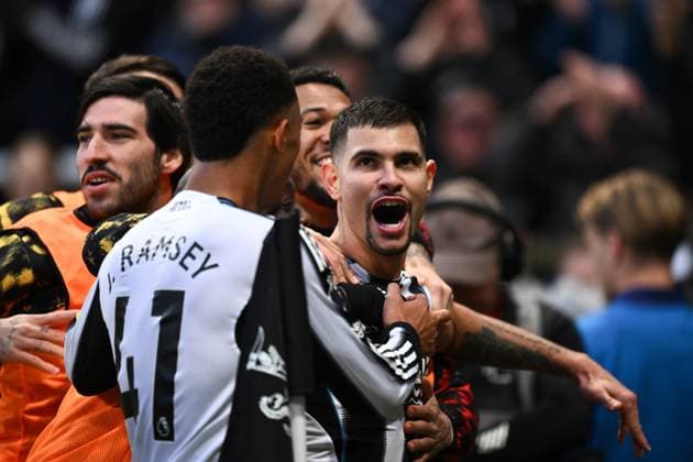 Bruno Guimaraes of Newcastle United celebrates scoring their first goal Newcastle United v Burnley, Premier League, Football, St James Park, Newcastle, UK - 06 Dec 2025Newcastle St James Park United Kingdom EDITORIAL USE ONLY No use with unauthorised audio, video, data, fixture lists, club league logos or live services. Online in-match use limited to 120 images, no video emulation. No use in betting, games or single club league player publications. Copyright: xRichardxLee Shutterstockx 16009236cl