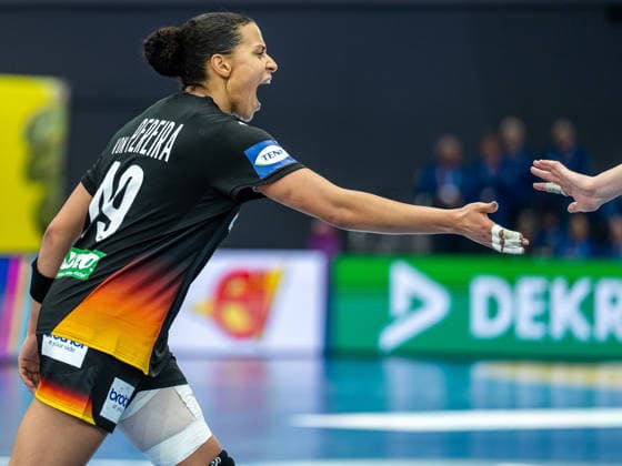 Aimee von Pereira (Deutschland, 49) lautstark, Spanien vs. Deutschland, Handball, Weltmeisterschaft, Frauen, Spielzeit 2025 2026, 06.12.2025, Spanien vs. Deutschland, Handball, Weltmeisterschaft, Frauen, Spielzeit 2025 2026, 06.12.2025 Dortmund Copyright: xEibner-Pressefoto MichaelxSchmidx EP_MST