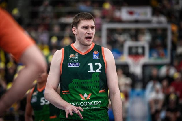 Marten Linssen (VET-CONCEPT Gladiators Trier, 12) GER, MHP Riesen Ludwigsburg - VET-CONCEPT Gladiators Trier, easycredit BBL, Basketball, Bundesliga, 9. Spieltag, Spielzeit 2025 2026, 06.12.2025 GER, MHP Riesen Ludwigsburg - VET-CONCEPT Gladiators Trier, easycredit BBL, Basketball, Bundesliga, 9. Spieltag, Spielzeit 2025 2026, 06.12.2025 Ludwigsburg Copyright: xSandyxDinkelackerx EP_SDR