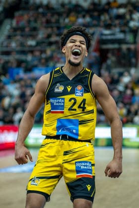 Brandon Tischler (MHP RIESEN Ludwigsburg, 24), positive Emotionen, GER, MHP RIESEN Ludwigsburg vs. VET-CONCEPT Gladiators Trier, easycredit BBL, Basketball, Bundesliga, 9. Spieltag, Spielzeit 2025 2026, 06.12.2025, GER, MHP RIESEN Ludwigsburg vs. VET-CONCEPT Gladiators Trier, easycredit BBL, Basketball, Bundesliga, 9. Spieltag, Spielzeit 2025 2026, 06.12.2025 Ludwigsburg Copyright: xEibner-Pressefoto SaschaxWaltherx EP_EER