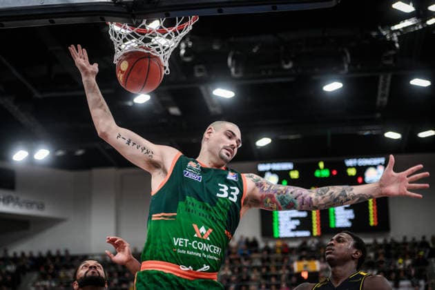 Maik Zirbes (VET-CONCEPT Gladiators Trier, 33) GER, MHP Riesen Ludwigsburg - VET-CONCEPT Gladiators Trier, easycredit BBL, Basketball, Bundesliga, 9. Spieltag, Spielzeit 2025 2026, 06.12.2025 GER, MHP Riesen Ludwigsburg - VET-CONCEPT Gladiators Trier, easycredit BBL, Basketball, Bundesliga, 9. Spieltag, Spielzeit 2025 2026, 06.12.2025 Ludwigsburg Copyright: xSandyxDinkelackerx EP_SDR