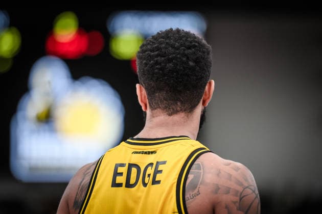 Darnell Edge (MHP RIESEN Ludwigsburg, 01) GER, MHP Riesen Ludwigsburg - VET-CONCEPT Gladiators Trier, easycredit BBL, Basketball, Bundesliga, 9. Spieltag, Spielzeit 2025 2026, 06.12.2025 GER, MHP Riesen Ludwigsburg - VET-CONCEPT Gladiators Trier, easycredit BBL, Basketball, Bundesliga, 9. Spieltag, Spielzeit 2025 2026, 06.12.2025 Ludwigsburg Copyright: xSandyxDinkelackerx EP_SDR