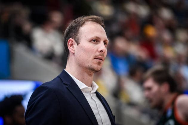 Jaques Schneider (VET-CONCEPT Gladiators Trier, Head-Coach) GER, MHP Riesen Ludwigsburg - VET-CONCEPT Gladiators Trier, easycredit BBL, Basketball, Bundesliga, 9. Spieltag, Spielzeit 2025 2026, 06.12.2025 GER, MHP Riesen Ludwigsburg - VET-CONCEPT Gladiators Trier, easycredit BBL, Basketball, Bundesliga, 9. Spieltag, Spielzeit 2025 2026, 06.12.2025 Ludwigsburg Copyright: xSandyxDinkelackerx EP_SDR