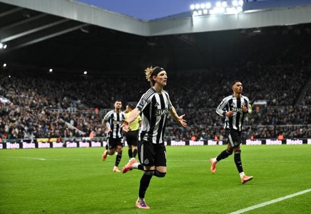Anthony Gordon of Newcastle United celebrates scoring their second goal Newcastle United v Burnley, Premier League, Football, St James Park, Newcastle, UK - 06 Dec 2025Newcastle St James Park United Kingdom EDITORIAL USE ONLY No use with unauthorised audio, video, data, fixture lists, club league logos or live services. Online in-match use limited to 120 images, no video emulation. No use in betting, games or single club league player publications. Copyright: xRichardxLee Shutterstockx 16009236dd