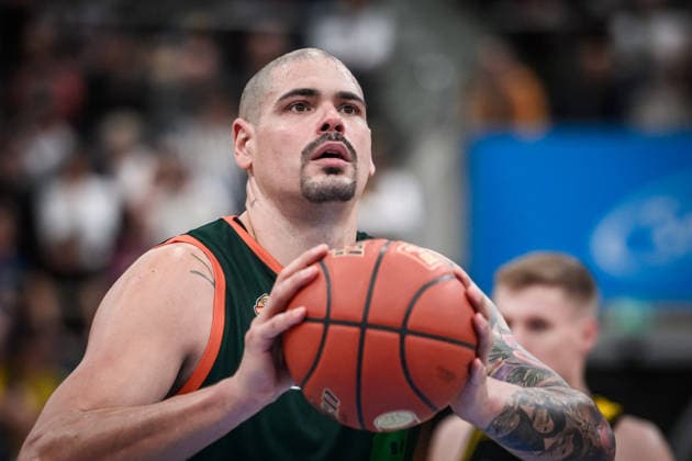 Maik Zirbes (VET-CONCEPT Gladiators Trier, 33) GER, MHP Riesen Ludwigsburg - VET-CONCEPT Gladiators Trier, easycredit BBL, Basketball, Bundesliga, 9. Spieltag, Spielzeit 2025 2026, 06.12.2025 GER, MHP Riesen Ludwigsburg - VET-CONCEPT Gladiators Trier, easycredit BBL, Basketball, Bundesliga, 9. Spieltag, Spielzeit 2025 2026, 06.12.2025 Ludwigsburg Copyright: xSandyxDinkelackerx EP_SDR