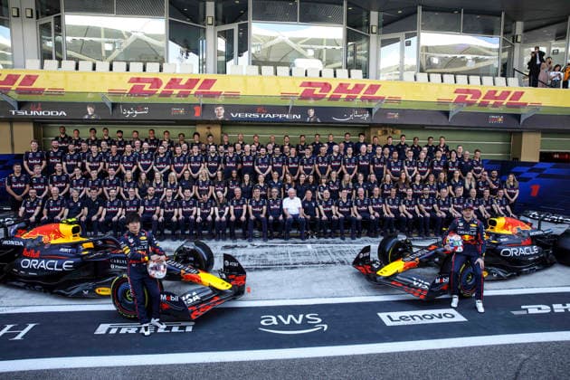 F1 - ABU DHABI GRAND PRIX 2025 MEKIES Laurent (fra), CEO & Team Principal at Red Bull Racing LAMBIASE Gianpiero, Race Engineer of Max Verstappen, portrait, MARKO Helmut (aut), Drivers™ Manager of Red Bull Racing, portrait team picture WACHE Pierre (fra), Technical Director of Red Bull Racing, portrait TSUNODA Yuki (jap), Red Bull Racing RB21, portrait, VERSTAPPEN Max (ned), Red Bull Racing RB21, portraitduring the 2025 Formula 1 Abu Dhabi Grand Prix, 24th round of the 2025 FIA Formula One World Championship, WM, Weltmeisterschaft from December 05 to 07, 2025 on the Yas Marina Circuit, in Abu Dhabi, United Arab Emirates - Abu DhabiUnited Arab Emirates Copyright: xXavixBonillax