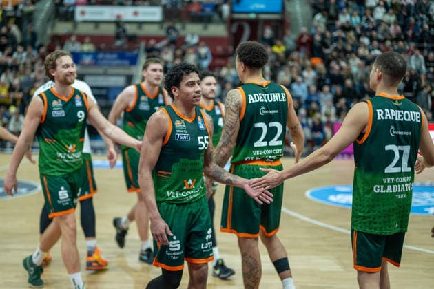Marco Hollersbacher (VET-CONCEPT Gladiators Trier, 09), Eli Brooks (VET-CONCEPT Gladiators Trier, 55), Nolan Adekunle (VET-CONCEPT Gladiators Trier, 22), Evans Rapieque (VET-CONCEPT Gladiators Trier, 21), GER, MHP RIESEN Ludwigsburg vs. VET-CONCEPT Gladiators Trier, easycredit BBL, Basketball, Bundesliga, 9. Spieltag, Spielzeit 2025 2026, 06.12.2025, GER, MHP RIESEN Ludwigsburg vs. VET-CONCEPT Gladiators Trier, easycredit BBL, Basketball, Bundesliga, 9. Spieltag, Spielzeit 2025 2026, 06.12.2025 Ludwigsburg Copyright: xEibner-Pressefoto SaschaxWaltherx EP_EER