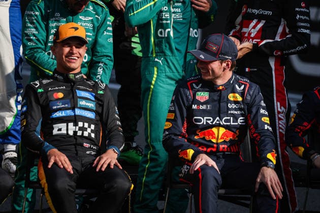 F1 - ABU DHABI GRAND PRIX 2025 NORRIS Lando (gbr), McLaren F1 Team MCL39, VERSTAPPEN Max (ned), Red Bull Racing RB21, portrait during the 2025 Formula 1 Abu Dhabi Grand Prix, 24th round of the 2025 FIA Formula One World Championship, WM, Weltmeisterschaft from December 05 to 07, 2025 on the Yas Marina Circuit, in Abu Dhabi, United Arab Emirates - Abu DhabiUnited Arab Emirates Copyright: xANTONINxVINCENTx