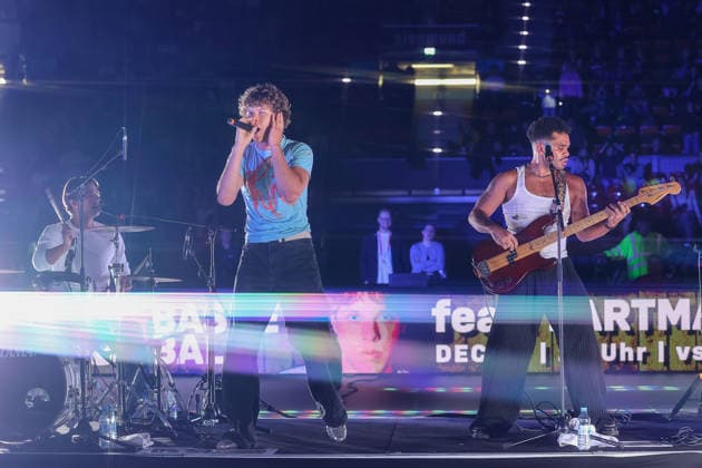 Zartmann (deutscher Saenger) und Band bei Music meets Basketball im BMW Park nach dem Spiel, GER, FC Bayern Basketball vs. SYNTAINICS MBC, Basketball, easycredit Basketball Bundesliga, 9. Spieltag, Saison 2025 2026, 07.12.2025, GER, FC Bayern Basketball vs. SYNTAINICS MBC, Basketball, easycredit Basketball Bundesliga, 9. Spieltag, Saison 2025 2026, 07.12.2025 Muenchen Copyright: xEibner-Pressefoto JennixMaulx EP_JML