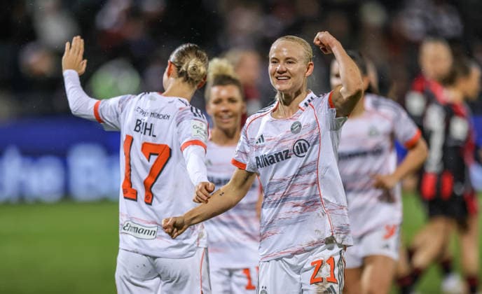 GER, Frankfurt, Eintracht Frankfurt vs FC Bayern München, Google Pixel Bundesliga, Fussball, DFB, Spielzeit 2025 2026, Stadion am Brentanobad, 12. Spieltag im Bild: Pernille Harder (Bayern München 21) erzielt das Tor zum 3:0, Jubel und Emotionen DFB DFL REGULATIONS PROHIBIT ANY USE OF PHOTOGRAPHS AS IMAGE SEQUENCES AND OR QUASI-VIDEO, 07.12.2026 Copyright: HMBxMedia HendrikxHamelau