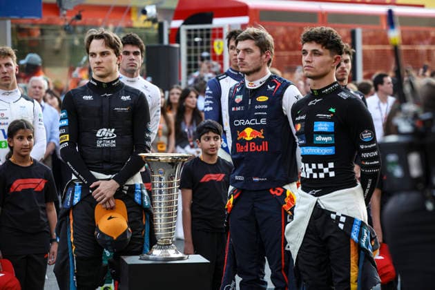 F1 - ABU DHABI GRAND PRIX 2025 PIASTRI Oscar (aus), McLaren F1 Team MCL39, portrait VERSTAPPEN Max (ned), Red Bull Racing RB21, portrait NORRIS Lando (gbr), McLaren F1 Team MCL39, portrait during the 2025 Formula 1 Abu Dhabi Grand Prix, 24th round of the 2025 FIA Formula One World Championship, WM, Weltmeisterschaft from December 05 to 07, 2025 on the Yas Marina Circuit, in Abu Dhabi, United Arab Emirates - Abu DhabiUnited Arab Emirates Copyright: xXavixBonillax