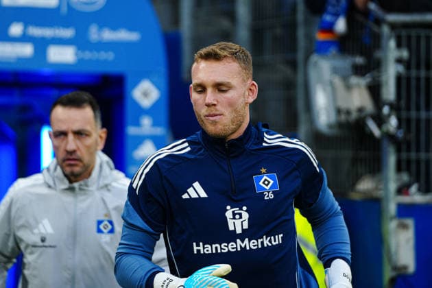 Daniel Peretz (Hamburger SV, 26) GER, Hamburger SV vs. SV Werder Bremen, Fussball, 1. Bundesliga, Spieltag 13, Saison 2025 2026, 07.12.2025 DFL REGULATIONS PROHIBIT ANY USE OF PHOTOGRAPHS AS IMAGE SEQUENCES AND OR QUASI-VIDEO GER, Hamburger SV vs. SV Werder Bremen, Fussball, 1. Bundesliga, Spieltag 13, Saison 2025 2026, 07.12.2025 Hamburg Copyright: xEibner-Pressefoto MarcelxvonxFehrnx EP_MFN