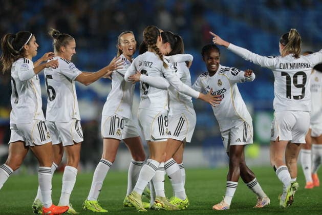 ESP, Madrid, Real Madrid vs VfL Wolfsburg, Women s Champions League, Fussball, UEFA, Spielzeit 2025 2026, Alfredo di Stefano, 5. Spieltag im Bild: Maria Mà ndez (Real Madrid 14), Tor, Freude, Jubel und Emotion (Gol, alegria, jubilo y emocion) Tor zum 1:0 gegen Wolfsburg DFB DFL REGULATIONS PROHIBIT ANY USE OF PHOTOGRAPHS AS IMAGE SEQUENCES AND OR QUASI-VIDEO, 09.12.2025 Copyright: HMBxMedia HendrikxHamelau