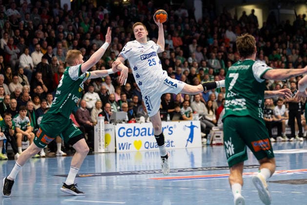 Niels VERSTEIJNEN (TBV Lemgo Lippe, 25) GER, FRISCH AUF! Goeppingen vs. TBV Lemgo, Handball, Bundesliga, 16. Spieltag, Spielzeit 2025 2026, 10.12.2025, GER, FRISCH AUF! Goeppingen vs. TBV Lemgo, Handball, Bundesliga, 16. Spieltag, Spielzeit 2025 2026, 10.12.2025, Goeppingen Copyright: xEibnerxPressefoto OliverxSchmidtx EP_OST