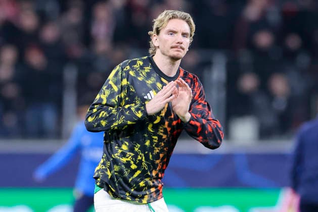 Nick Woltemade (Newcastle United) jubelt, UEFA Champions League 2025 26 League Phase MD6, Bayer 04 Leverkusen v Newcastle United FC, BayArena am 10. December 2025 in Leverkusen, Deutschland. (Foto von Marco Steinbrenner DeFodi Images) Nick Woltemade (Newcastle United) cheers, UEFA Champions League 2025 26 League Phase MD6, Bayer 04 Leverkusen v Newcastle United FC, BayArena, December 10, 2025 in Leverkusen, Germany. (Photo by Marco Steinbrenner DeFodi Images)