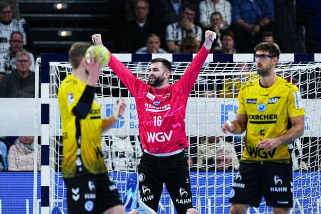 Jubel nach Parade Miljan Vujovic (TVB Stuttgart, 16) GER, THW Kiel vs. TVB Stuttgart, Handball, 1. Bundesliga, Spieltag 16, Saison 2025 2026, 10.12.2025 GER, THW Kiel vs. TVB Stuttgart, Handball, 1. Bundesliga, Spieltag 16, Saison 2025 2026, 10.12.2025 Kiel Copyright: xEibner-Pressefoto MarcelxvonxFehrnx EP_MFN