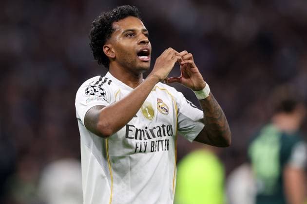 Rodrygo of Real Madrid celebrates scoring a goal to make the score 1-0 Real Madrid v Manchester City, UEFA Champions League, Group Stage, Football, Bernabeu, Madrid, Spain - 10 Dec 2025Madrid Bernabeu Spain EDITORIAL USE ONLY No use with unauthorised audio, video, data, fixture lists, club league logos or live services. Online in-match use limited to 120 images, no video emulation. No use in betting, games or single club league player publications. Copyright: xKieranxMcManus Shutterstockx 16009961z