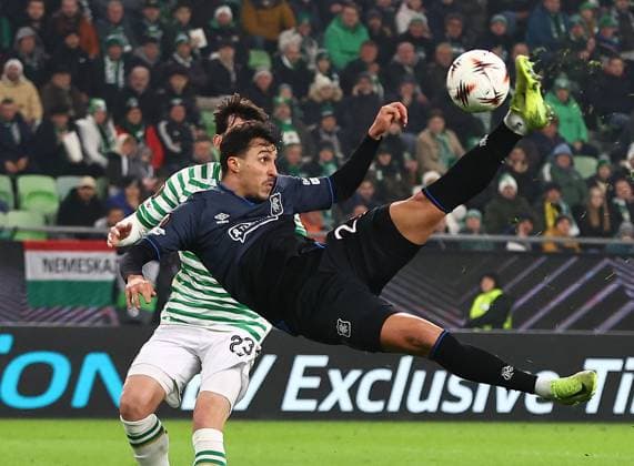 Bojan Miovski of Rangers scores the opening goal Ferencvaros v Rangers, UEFA Europa League, Group Stage, Football, Groupama Arena, Budapest, Hungary - 11 Dec 2025Budapest Groupama Arena Hungary EDITORIAL USE ONLY No use with unauthorised audio, video, data, fixture lists, club league logos or live services. Online in-match use limited to 120 images, no video emulation. No use in betting, games or single club league player publications. Copyright: xMichaelxZemanek Shutterstockx 16080575w
