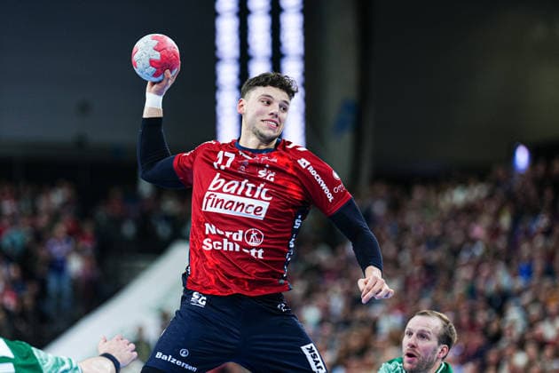 Wurf Tor Marco Grgic (SG Flensburg-Handewitt, 17) GER, SG Flensburg-Handewitt vs. Fuechse Berlin, Handball, Bundesliga, Spieltag 16, Saison 2026 2026, 11.12.2025 GER, SG Flensburg-Handewitt vs. Fuechse Berlin, Handball, Bundesliga, Spieltag 16, Saison 2026 2026, 11.12.2025 Flensburg Copyright: xEibner-Pressefoto MarcelxvonxFehrnx EP_MFN