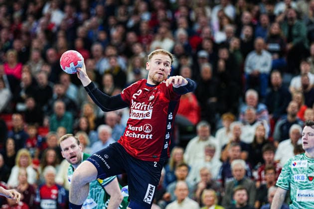 Wurf Tor Simon Pytlick (SG Flensburg-Handewitt, 02) GER, SG Flensburg-Handewitt vs. Fuechse Berlin, Handball, Bundesliga, Spieltag 16, Saison 2026 2026, 11.12.2025 GER, SG Flensburg-Handewitt vs. Fuechse Berlin, Handball, Bundesliga, Spieltag 16, Saison 2026 2026, 11.12.2025 Flensburg Copyright: xEibner-Pressefoto MarcelxvonxFehrnx EP_MFN
