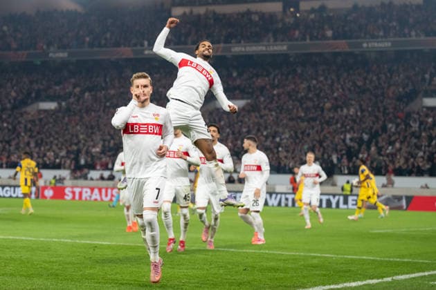 Tor zum 3:0 durch Maximilian Mittelstaedt (VfB Stuttgart, 07), Elfmeter, Strafstross nach Handspiel. Jubel, Torjubel bejubelt sein Tor. re. Lorenz Assignon(VfB Stuttgart, 22) GER, VfB Stuttgart vs. Maccabi Tel Aviv, Fussball, UEFA Europa League, Herren, 6. Spieltag, Spielzeit 2025 2026, 11.12.2025, GER, VfB Stuttgart vs. Maccabi Tel Aviv, Fussball, UEFA Europa League, Herren, 6. Spieltag, Spielzeit 2025 2026, 11.12.2025 Stuttgart Copyright: xEibner-Pressefoto WolfgangxFrankx EP_WFK