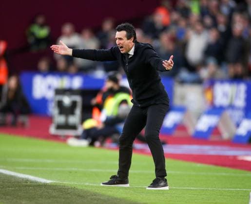 Unai Emery the Aston Villa manager on the sidelines West Ham United v Aston Villa, Football, Premier League, London Stadium, London, UK, 14 12 25 EDITORIAL USE ONLY No use with unauthorised audio, video, data, fixture lists (outside the EU), club league logos or live services. Online in-match use limited to 45 images (+15 in extra time). No use to emulate moving images. No use in betting, games or Copyright: xAnthonyxHanc Shutterstockx 16104760bg