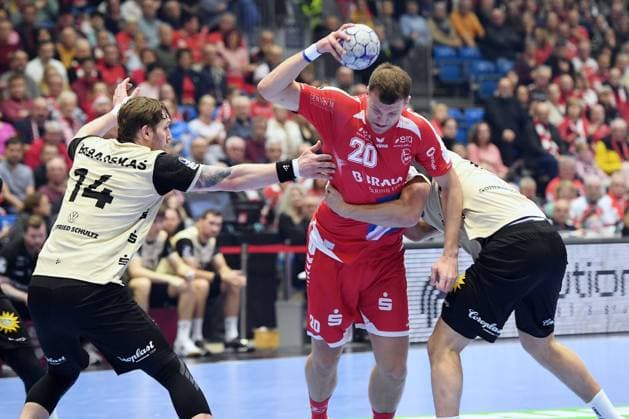 Uladsislau Kulesch (MT Melsungen 20) , GER, MT Melsungen - Bergischer HC, Handball, 1. Bundesliga, 17. Spieltag, Saison 2025 2026, 14.12.2025, GER, MT Melsungen - Bergischer HC, Handball, 1. Bundesliga, 17. Spieltag, Saison 2025 2026, 14.12.2025 Kassel Copyright: xEibner-Pressefotox xRolandxSippelx EP_RSL
