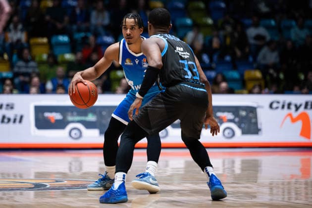 Eric Washington (Science City Jena, 33) GER, BBL, Frankfurt Skyliners vs. Science City Jena, SV Basketball, 1. Bundesliga, 10 Spieltag, Saison 2025 2026 14.12.2025 Eibner-Pressefoto Attila Ziga GER, BBL, Frankfurt Skyliners vs. Science City Jena, SV Basketball, 1. Bundesliga, 10 Spieltag, Saison 2025 2026 14.12.2025 Frankfurt am Main Copyright: xEibner-Pressefotox EP_AZA