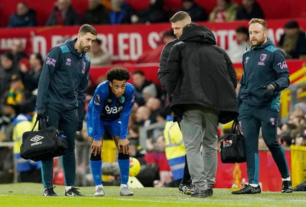 Manchester, England, 15th December 2025. Tyler Adams of Bournemouth looks on frustrated as he leaves the game injured in the first few minutes during the Manchester United, ManU vs AFC Bournemouth Premier League match at Old Trafford, Manchester. Picture credit should read: Andrew Yates Sportimage EDITORIAL USE ONLY. No use with unauthorised audio, video, data, fixture lists, club league logos or live services. Online in-match use limited to 120 images, no video emulation. No use in betting, games or single club league player publications. SPI_022_AY_Man_Utd_Bmouth SPI-4379-0022