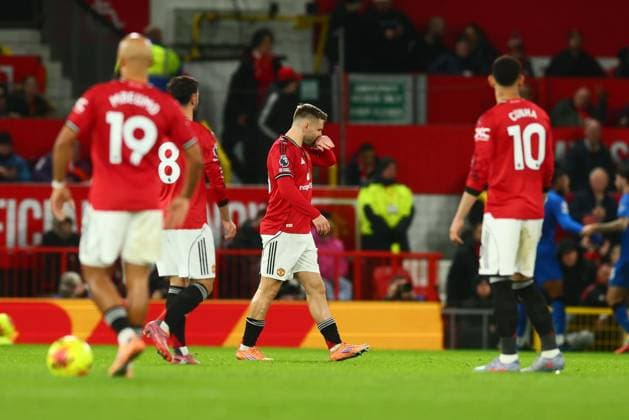 Luke Shaw of Manchester United, ManU looks dejected after the equalising goal scored by Evanilson of AFC Bournemouth Manchester United v AFC Bournemouth, Premier League, Football, Old Trafford, Manchester, UK - 15 Dec 2025Manchester Old Trafford United Kingdom EDITORIAL USE ONLY No use with unauthorised audio, video, data, fixture lists, club league logos or live services. Online in-match use limited to 120 images, no video emulation. No use in betting, games or single club league player publications. Copyright: xPaulxCurrie Shutterstockx 16112816by