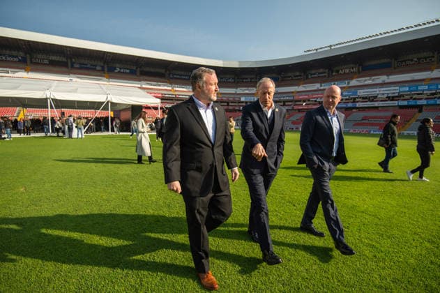 Se realiza rueda de prensa para anunciar un partido de preparacion de la Seleccion Mexicana de Futbol contra Islandia en el Estadio Corregidora de Querà taro para el 25 de febrero del 2026. Este anuncio lo dio Ivar Sisniega, presidente ejecutivo de la FMF y el exfutbolista Dulio Davino, director deportivo de Selecciones Nacionales de la FMF, estuvieron acompanados de Marc Spiegel, dueno de Gallos Blanco, del gobernador de Querà taro Mauricio Kuri y el Presidente municipal de Querà traro Felipe Macias. Eyepix Group Jose Carrera A press conference, PK, Pressekonferenz was held to announce a friendly match between the Mexican National Football Team and Iceland at the Corregidora Stadium in Querà taro on February 25, 2026. The announcement was made by Ivar Sisniega, executive president of the Mexican Football Federation (FMF), and former footballer Dulio Davino, sporting director of the FMF s National Teams. They were accompanied by Marc Spiegel, owner of Gallos Blancos, the governor of Querà taro, Mauricio Kuri, and the mayor of Querà taro, Felipe Macias. Eyepix Group Jose Carrera Copyright: xJosexCarrera-xFotoperiodistax JFC_16122025_174177