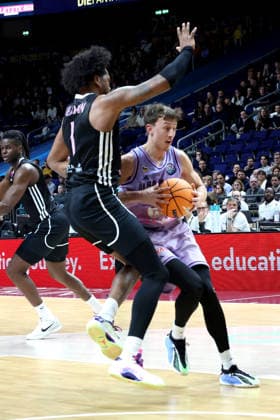 DEU, Basketball Champions League (BCL) , ALBA vs. BC Sabah, 16.12.2025, Uber-Arena, Berlin, DEU, Basketball Champions League (BCL) , ALBA vs. BC Sabah, im Bild Alex OÕConnell (ALBA Berlin 3), Justin Tillman (Sabah BC Bak 1)