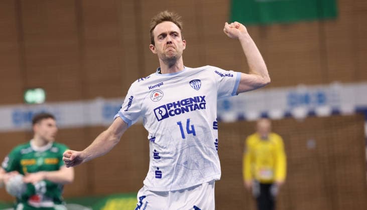 Dresden, 17.12.2025, Ballsportarena, Handball, DHB Pokal, Viertelfinale , SC DHfK Leipzig vs. TBV Lemgo 27:35, Im Bild; Lemgo feiert den Einzug in das FinalFour. Bobby Schagen ( 14, Lemgo) , Nur zur redaktionellen Nutzung. Only editorial use. , DHB HBL regulations prohibit any use of photographs as image sequences and or quasi-video. ,