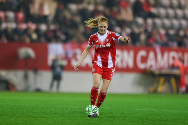 Stine Ballisager (FC Bayern Muenchen, 03), GER, FC Bayern Muenchen vs. Valerenga IF, Fussball, UEFA Womens Champions League, Ligaphase, 6. Spieltag, Saison 2025 2026, 17.12.2025, GER, FC Bayern Muenchen vs. Valerenga IF, Fussball, UEFA Womens Champions League, Ligaphase, 6. Spieltag, Saison 2025 2026, 17.12.2025 Muenchen Copyright: xEibner-Pressefoto JennixMaulx EP_JML