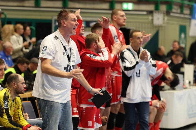 GER, 1.DHB-Pokal, Viertelfinale, bergischer HC vs. MT Melsungen, 18.12.2025, Unihalle, Wuppertal, GER, 1.DHB-Pokal, Viertelfinale, bergischer HC vs. MT Melsungen, , im Bild: Carsten Lichtlein (MT Melsungen), Torwarttrainer