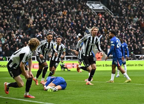Nick Woltemade of Newcastle United celebrates scoring their first goal Newcastle United v Chelsea, Premier League, Football, St James Park, Newcastle, UK - 20 Dec 2025Newcastle St James Park United Kingdom EDITORIAL USE ONLY No use with unauthorised audio, video, data, fixture lists, club league logos or live services. Online in-match use limited to 120 images, no video emulation. No use in betting, games or single club league player publications. Copyright: xRichardxLee Shutterstockx 16148796am